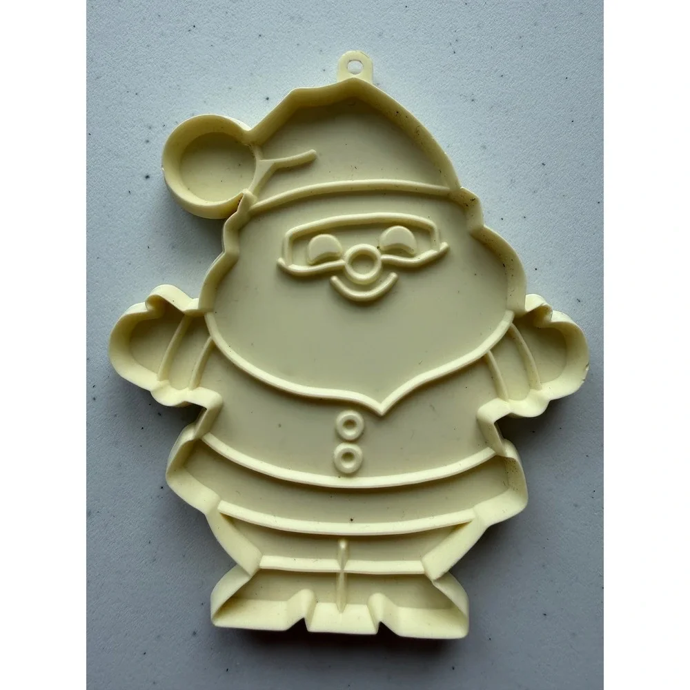Vintage 1982 Hallmark Sants Claus Cookie Cutter‎ Ornament